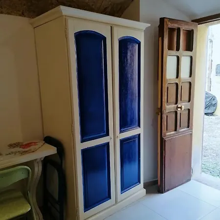 Cathedral House Apartment *